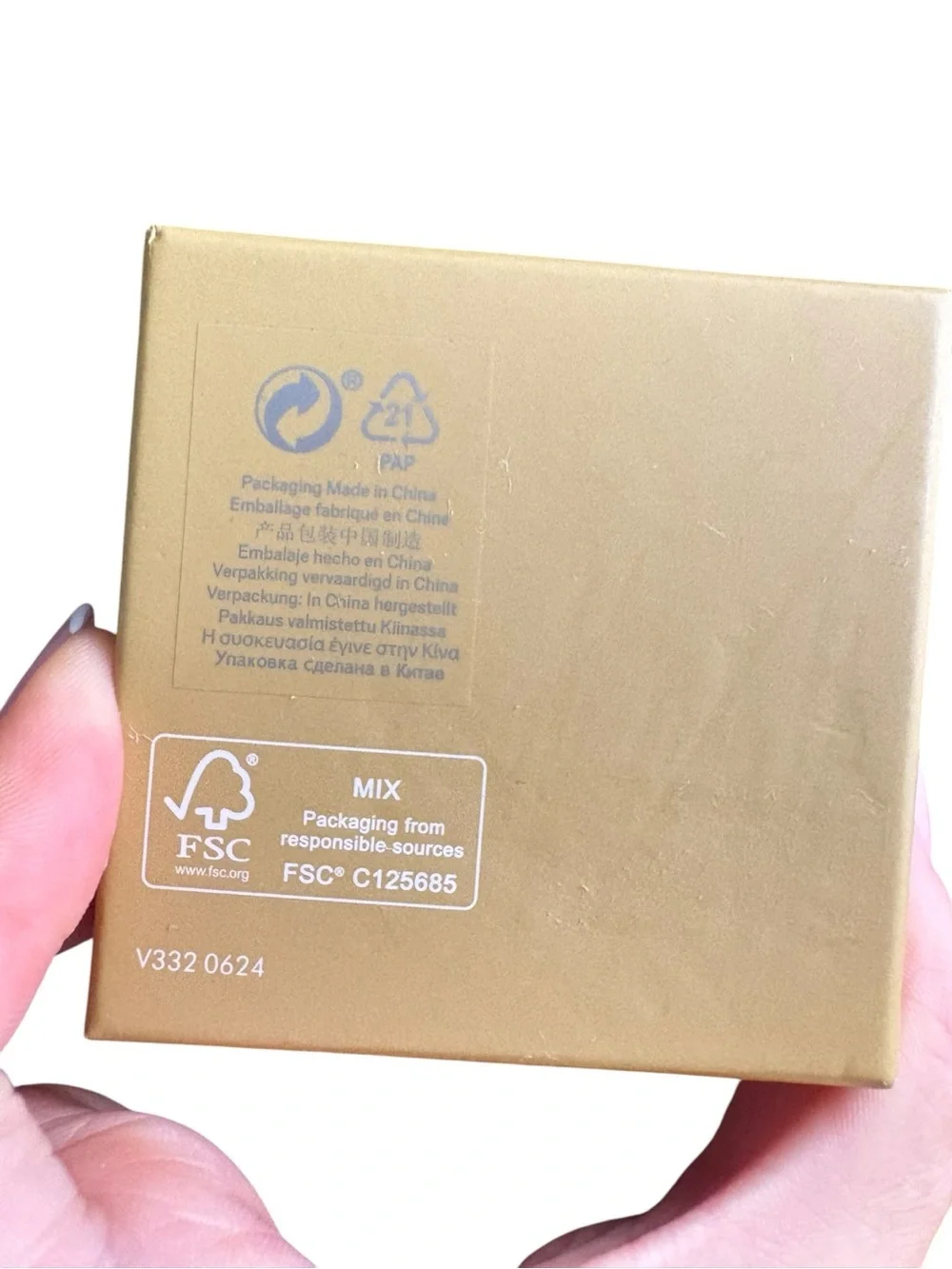 NEW Michael Kors Gold Heart Stud Earrings